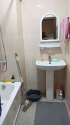 Uzunmüddətli kirayə mənzillər: Yasamal Mida Yasayis Kompleksinde 9/3 3 Otagli Bos Menzil Kiraye — 8