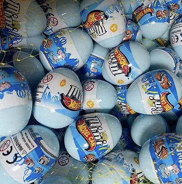will kinder joy: Məhsul: Mini Model Car sürpriz yumurcaqları - Qablaşdırma: Açıq-mavi — 2