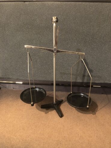 Digər əntiq əşyalar: Antik Terezi sovet dovrune aid 2 ci sekil. 30manat 3 ci sekil. 35 -da lalafo.az — 13 Digər əntiq əşyalar: Antik Terezi sovet dovrune aid 2 ci sekil. 30manat 3 ci sekil. 35 — 13