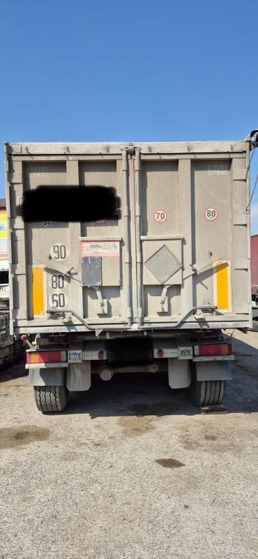Traktor qoşquları: Yükdaşıma üçün damperli yarımqoşqu - Marka :General Model:Trailers