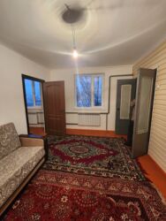 токмок квартира на долгий срок: 2 бөлмө, Менчик ээси, Жарым -жартылай эмереги бар