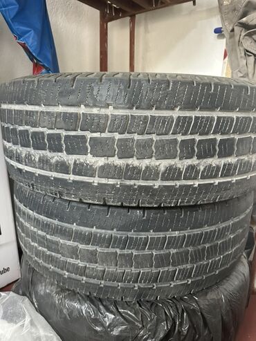 шины lt: Шины LT275/65R18 с универсальным рисунком протектора, подходящие для