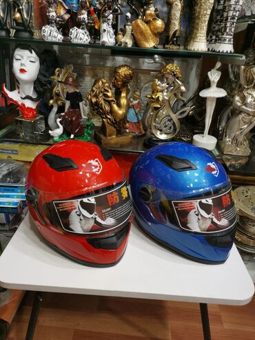 Moto dəbilqələr: Moto Dəbilqələr 35azn 55azn yox Endirimlə 35azn Moto kaska Ag Qırmızı