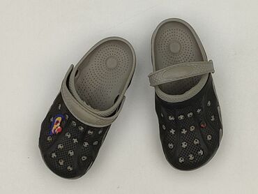 sandały na koturnie do sukienki: Взуття для немовлят, Crocs, 33, стан - Дуже гарний на lalafo.pl sandały na koturnie do sukienki: Взуття для немовлят, Crocs, 33, стан - Дуже гарний
