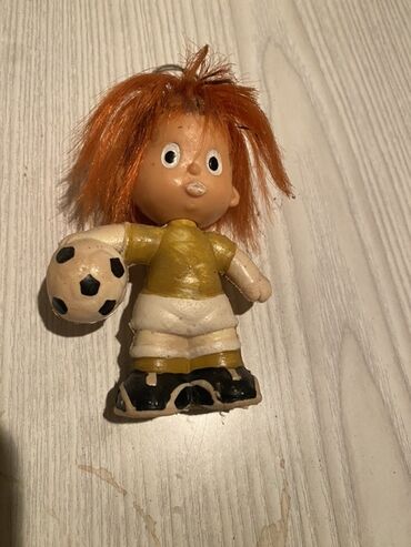 Əntiq kuklalar: Retro Qədimi 6 ədəd kukla qiymət 6 ədədinə aiddi tək tək qiymətlər — 9