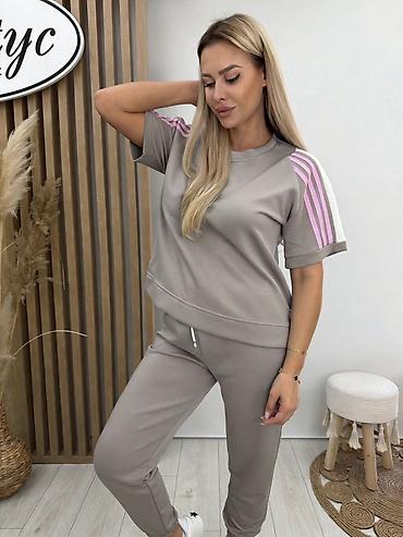 Kompleti: 💫New collection💫

⚜️Univerzalna velicina
⚜️Cena 3500 din — 17