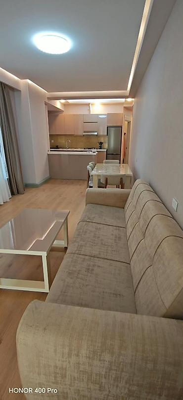 sekide: 3 otaqlı mənzil – şəhər mənzərəsi ilə Planlaşdırma: - Studia tipli — 4