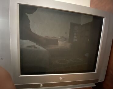 Boşqablar: LG kineskop televiziya

Yaxşi işlek veziyyetde. Düz ön panel TV