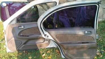 Двери и комплектующие: Комплект Nissan, Б/у, Оригинал — 6