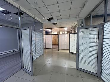 Аренда офисов: Офисные помещения с модульной планировкой из стеклянных перегородок - — 4