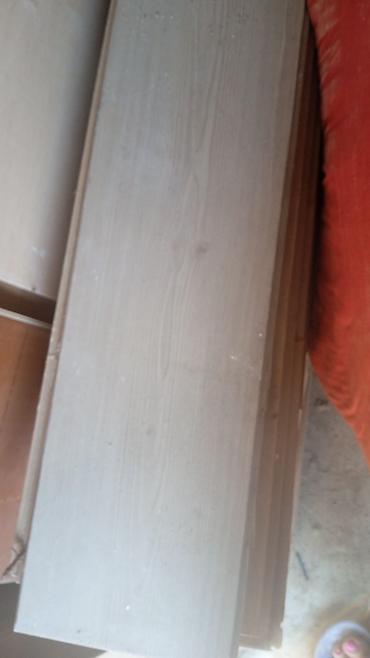 Az islenmis laminat satilir iki rengdir ferqlidirler