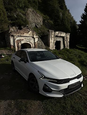 белый салон: Kia K5: 2021 г., 2 л, Автомат, Газ, Седан — 1