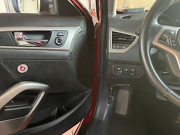 Hyundai: Hyundai Veloster: 2017 г., 1.6 л, Автомат, Бензин, Купе — 6