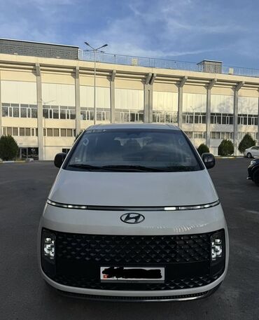Hyundai: Hyundai Staria: 2021 г., 3.5 л, Типтроник, Газ, Минивэн