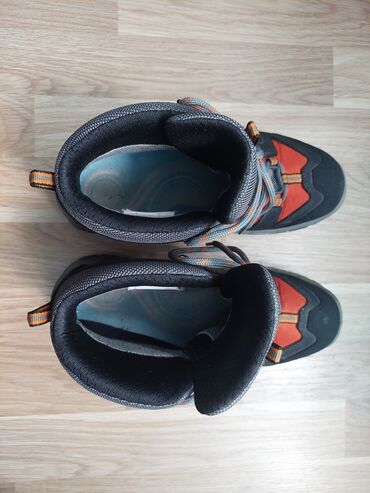 Krasofkalar və idman ayaqqabıları: 38 razmer Klepper krassovka botinkası. Möhkəm və keyfiyyətli -da lalafo.az — 12 Krasofkalar və idman ayaqqabıları: 38 razmer Klepper krassovka botinkası. Möhkəm və keyfiyyətli — 12