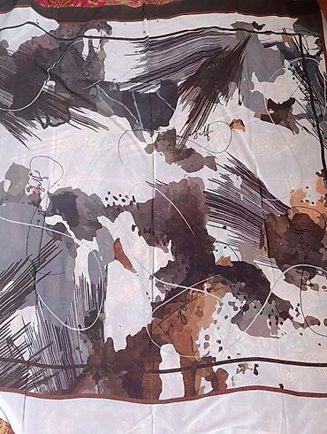 Шарфы, палантины: Шелковый платок с узором. Отличается изысканным дизайном с — 6