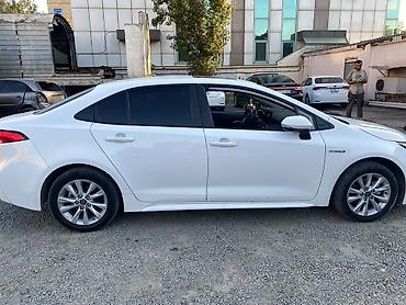 azerbaycan satılık araba: Diggetle oxuyun Toyota corola levin full kamplektasiya arendaya — 3