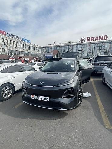 Voyah: Voyah : 2026 г., Электромобиль, Кроссовер — 1