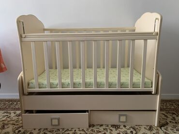 прикроватные тумбочки трансформеры: Детская кровать трансформер, Б/у, Другой тип, цвет - Бежевый