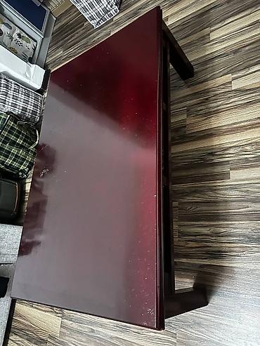 140 280: В связи с переездом продаю прочный стол, вместительность на 6/7 чел — 1