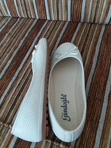 Basanoşka və səndəllər: Ölçü: 39, Yeni — 25