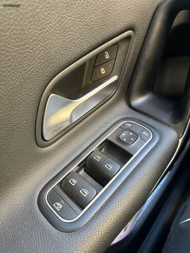 Mercedes-Benz: Mercedes-Benz A 180: 1.3 l. | 2019 έ. Κουπέ — 4