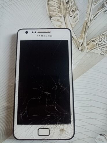 samsung s2: Samsung Galaxy Young 2 | İşlənmiş | 8 GB | rəng - Ağ | Sensor, Barmaq izi