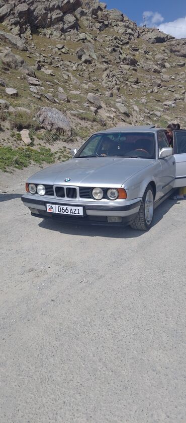 бачок бмв: BMW 5 series: 1992 г., 2.5 л, Механика, Бензин, Седан