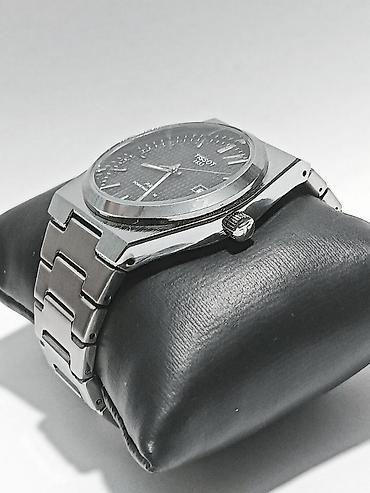 серебром: Tissot PRX Powermatic 80 — кварцовые часы с интегрированным браслетом — 3