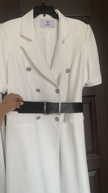 белый платье: Вечернее платье, Классическое, Длинная модель, С рукавами, L (EU 40), XL (EU 42)
