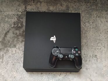 playstation 3 islenmis: Sony PlayStation 4 Pro oyun konsolu istifadəçilərə yüksək keyfiyyətli