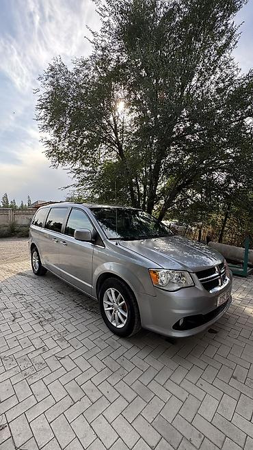 audi 100 quattro: Dodge Grand Caravan: 2019 г., 3.6 л, Автомат, Газ, Минивэн — 5