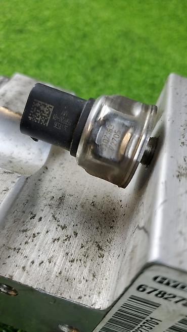 Другие автозапчасти: Блок клапанов гидроподвески (Dynamik Drive) для БМВ X5 Е70 ​6782—737 — 2