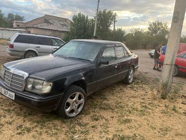 электрофорная машина: Mercedes-Benz E-Class: 1989 г., 2.3 л, Механика, Бензин, Седан