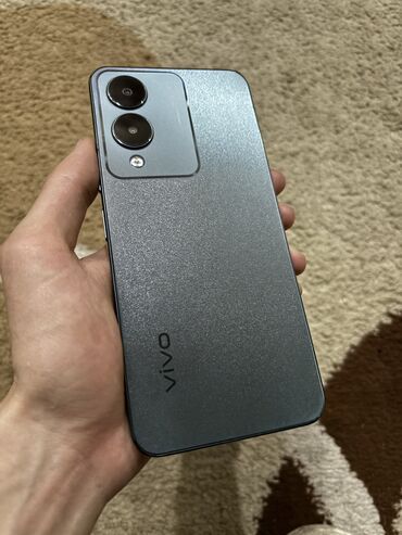 купить vivo tws: Vivo Y17, Б/у, 128 ГБ, цвет - Зеленый, 1 SIM, 2 SIM, eSIM