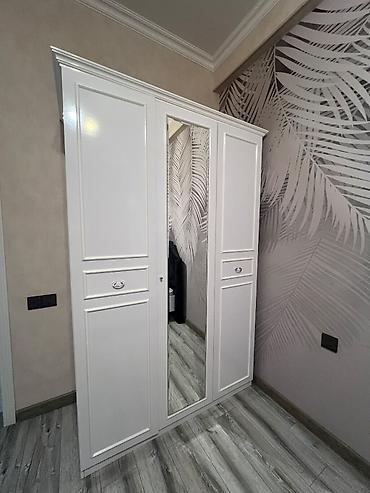 dosek matras satisi: Madeyra luna yataq dəsdi satılır MATRASSIZ 
1 ay istifadə olunub — 2
