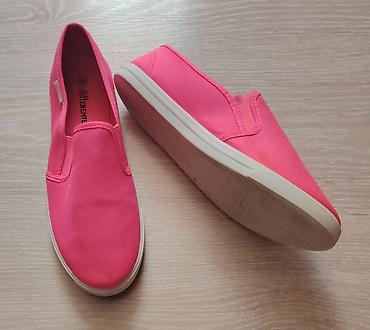 sean wotherspoon: Ženske slip-on patike – Diferente, broj 39 - Model: slip-on (bez — 2