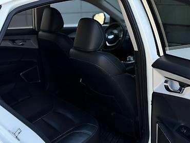 автомобили электро: Geely Geometry E: 2022 г., Автомат, Электромобиль, Седан — 7