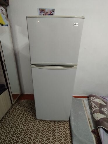 холодильник рабочий: Холодильник LG, Б/у, Двухкамерный, No frost, 80 * 175 * 100