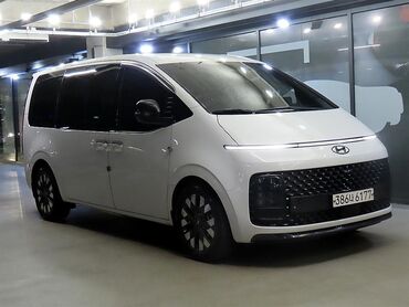 Hyundai: Hyundai Staria: 2023 г., 3.5 л, Автомат, Газ, Минивэн — 7