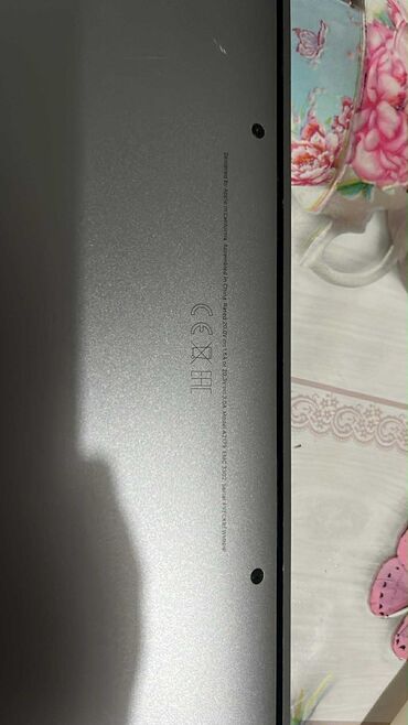 Apple: 13.3 " — 11