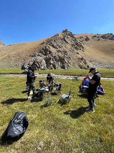 Туристические услуги: •Джип туры по Кыргызстану •Трансфер по Кыргызстану • — 6