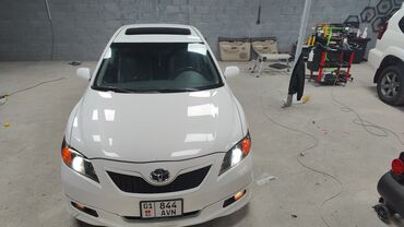 экономичные машины: Toyota Camry: 2008 г., 2.4 л, Автомат, Бензин, Седан