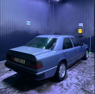 230 мерс: Mercedes-Benz 230: 1988 г., 2.3 л, Механика, Бензин, Седан
