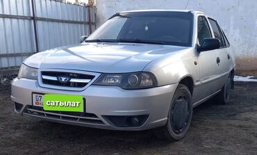 машина нехия: Daewoo Nexia: 2010 г., 1.6 л, Механика, Бензин, Седан