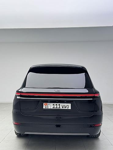 roewe ei5: Lixiang L9: 2023 г., 1.5 л, Автомат, Гибрид, Кроссовер — 4