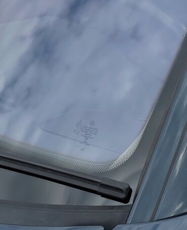 Стекла и комплектующие: Стекло Лобовое Новый, Оригинал — 25