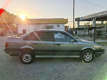 wolksvagen vento: Volkswagen Passat: 1989 г., 2 л, Механика, Бензин, Седан — 2