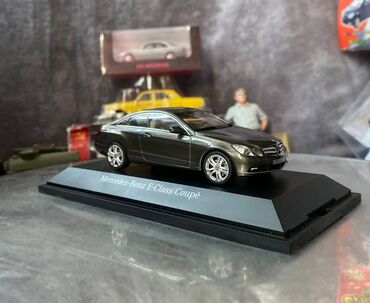 Avtomobil modelləri: Mercedes, 2009 il, 1:43, Dəmir, Ödənişli çatdırılma — 17
