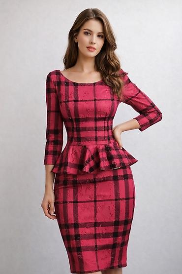 berber qayçı: Qadın paltarı – peplum detalli, qara-qırmızı dama naxışlı - Model — 1
